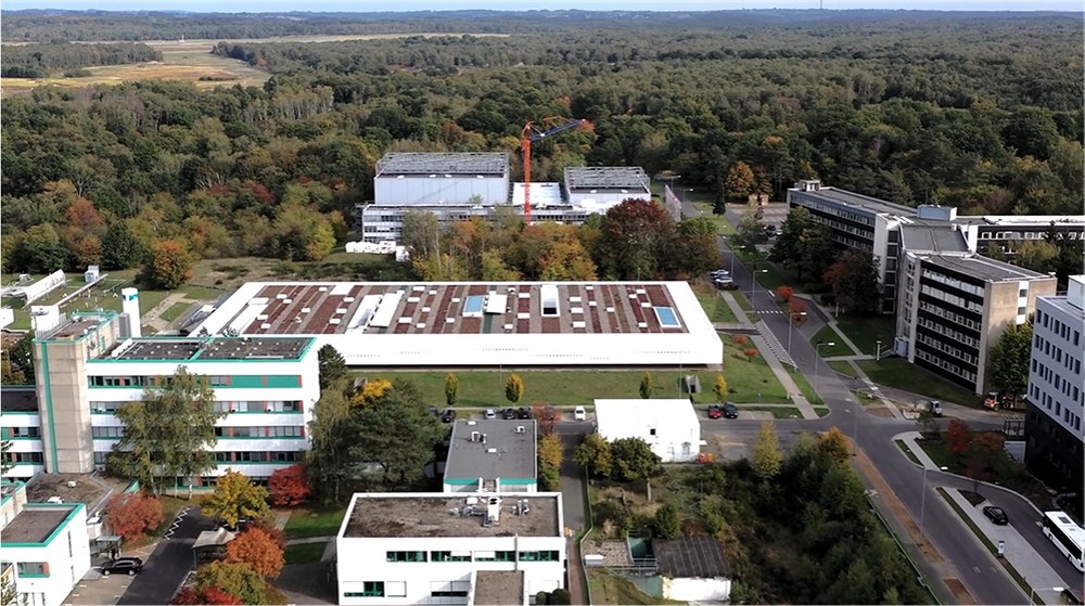 The Institute of Aerospace Medicine at the DLR site in Cologne-Porz with the :envihab research facility