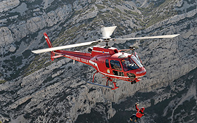 Bei der Bergrettung ist nicht immer so gutes Wetter wie auf diesem Bild. Bild: Eurocopter