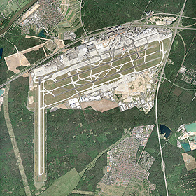 Eine Luftaufnahme des größten deutschen Flughafens in Frankfurt/Main. Bild: Fraport