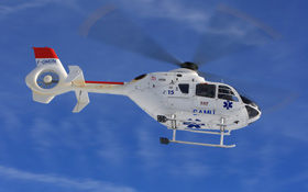 Wenn ein Hubschrauber fliegt, ist das nicht zu überhören: Das typische Knattern entsteht beim „Durchschneiden“ der Luftwirbel durch die Rotorblätter. <BR>Bild: Eurocopter