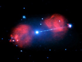 Diese Aufnahme wurde mithilfe des Röntgenteleskops Chandra angefertigt und im Februar 2016 veröffentlicht. Sie zeigt die Strahlung, die sich um ein Schwarzes Loch herum bildet. Bild: X-ray: NASA/CXC/Univ of Hertfordshire/M.Hardcastle et al., Radio: CSIRO/ATNF/ATCA