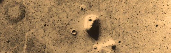 Gibt es Leben auf dem Mars? Auf diesem Foto, das die amerikanische Mars-Sonde Viking 1 im Jahre 1976 vom Mars zur Erde funkte, glaubten Science-Fiction-Fans ein Gesicht zu erkennen. Doch es handelte sich nur um einen Felsen, der bloß etwas seltsam aussah.Bild: NASA, JPL