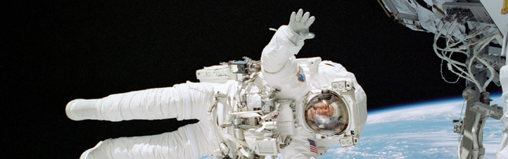 Für ihren Einsatz im All müssen Astronauten fit sein. Die Schulaktion „Mission X“ wirbt dafür, dass sich auch Kinder fit halten. Bild: NASA 