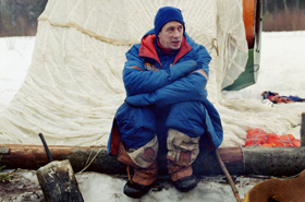 Der belgische ESA-Astronaut Frank De Winne beim Überlebenstraining im russischen Winter. Sein Kommentar: „Die Kälte war das Schlimmste.“ Bild: ESA, Star City