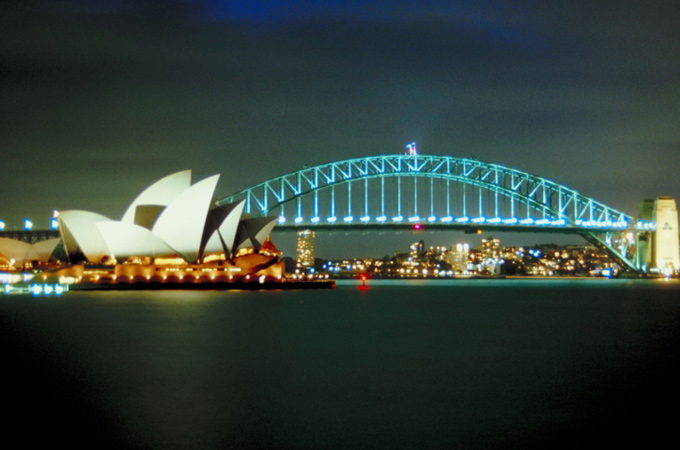 Reisen bis ans andere Ende der Welt, wie zum Beispiel nach Sydney in Australien, sind heute problemlos möglich. Bild: Photos.com