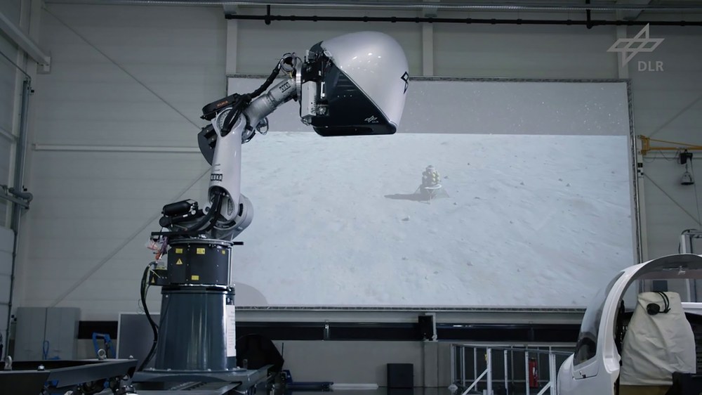 Successful ‘Moon landing’ using the DLR motion simulator