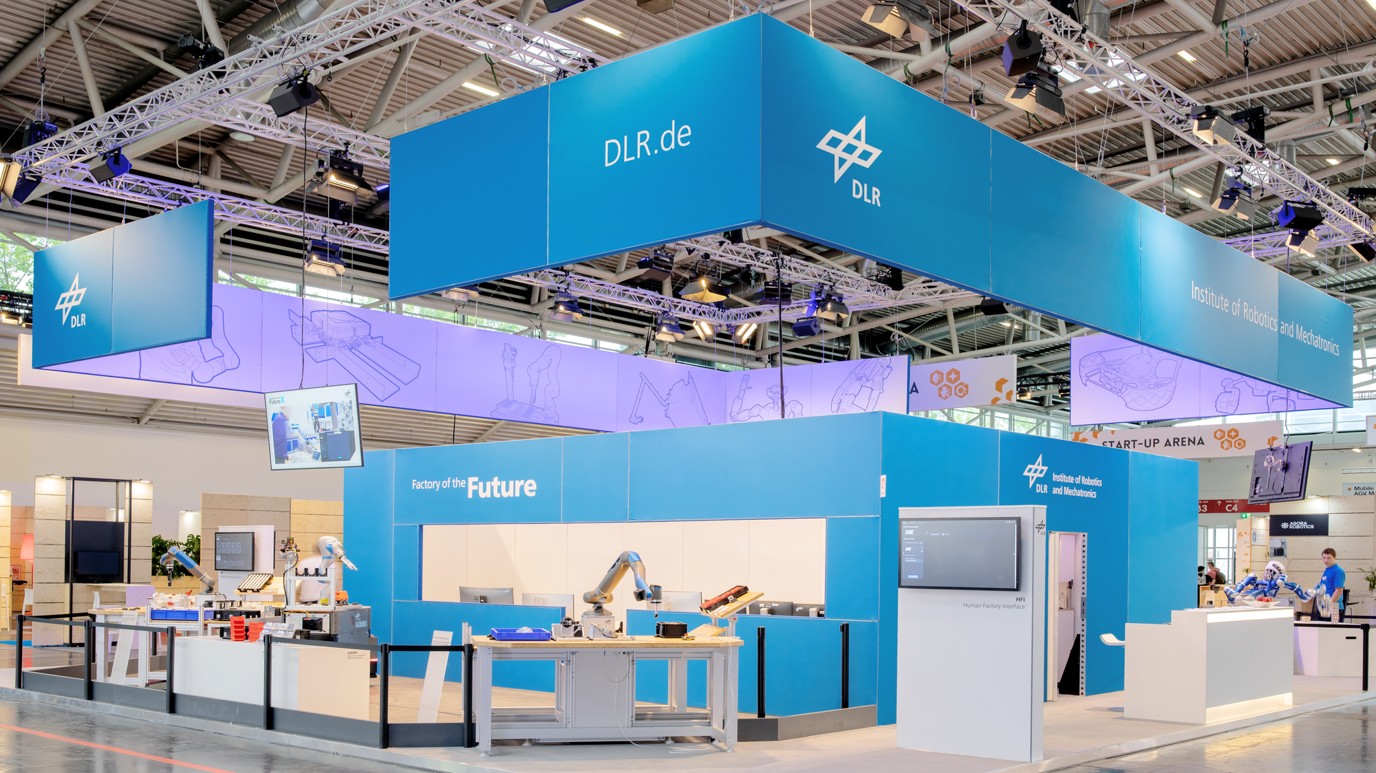 Messestand des DLR auf der automatica