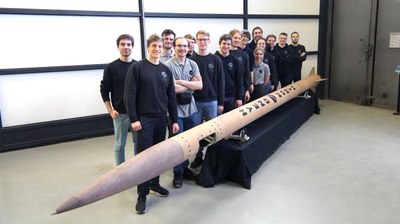 HyEnD-Team mit Rakete