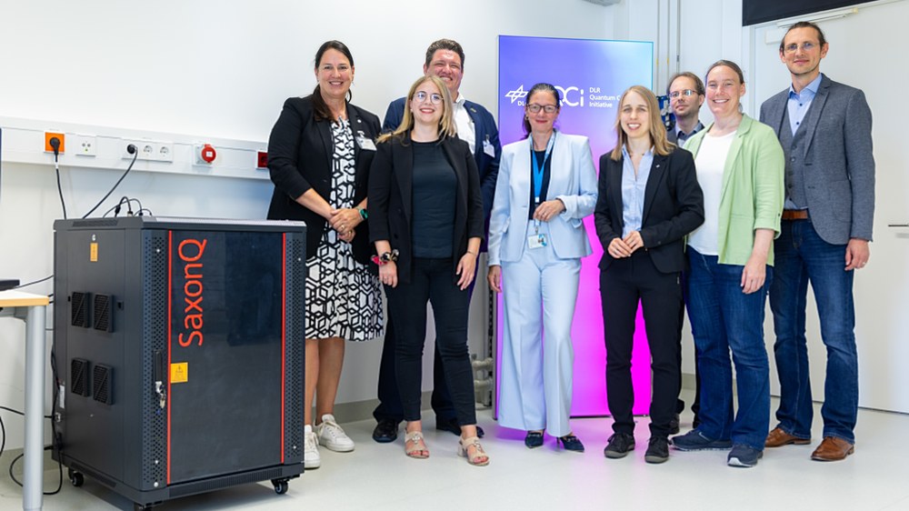 Bundestagsabgeordnete Chantal Kopf und Dr. Anja Reinalter sowie Landtagsabgeordneter Michael Joukov besuchen das DLR in Ulm