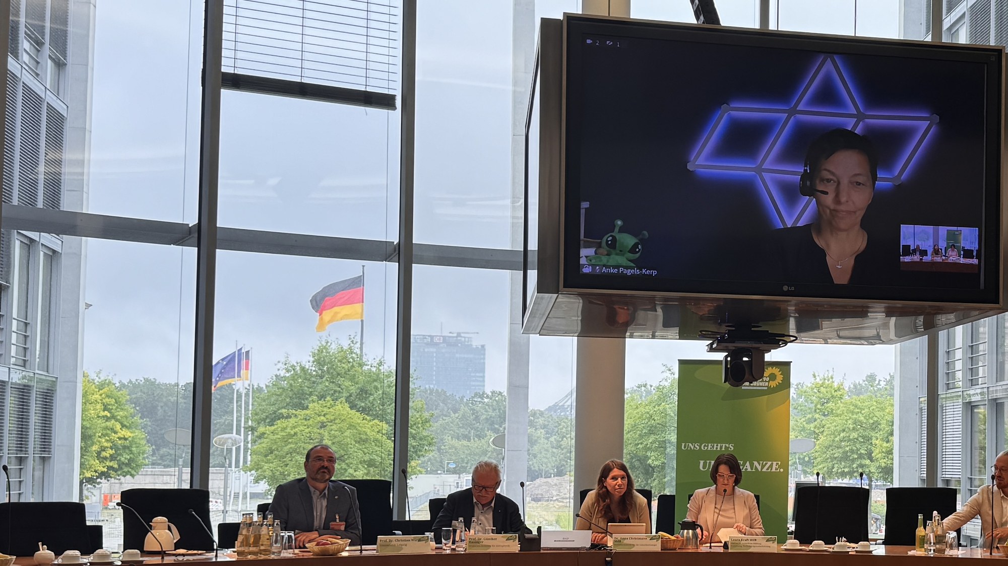 Fachgespräch zur Zukunftsstrategie Forschung und Innovation der Bundesregierung im Deutschen Bundestag