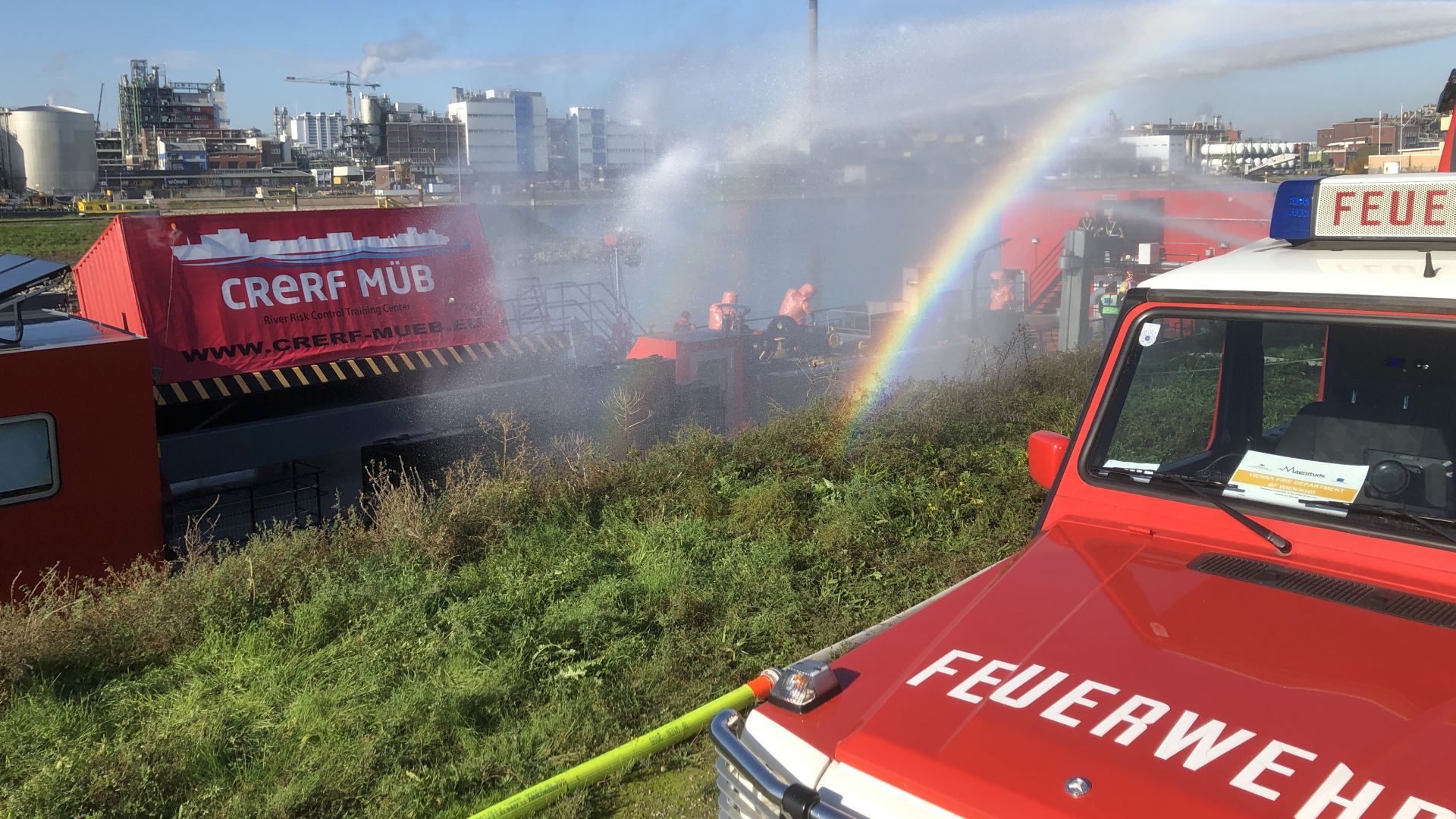 Rettungsübung im Mannheimer Hafen