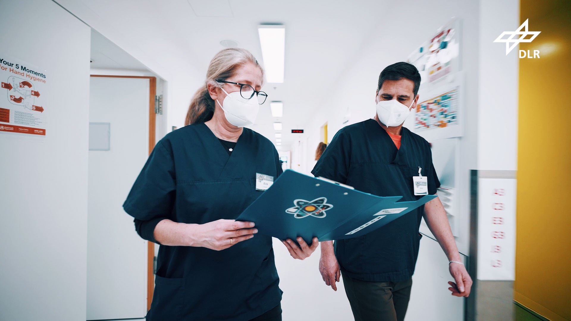 Dr. Edwin Mulder im Flur des :envihab