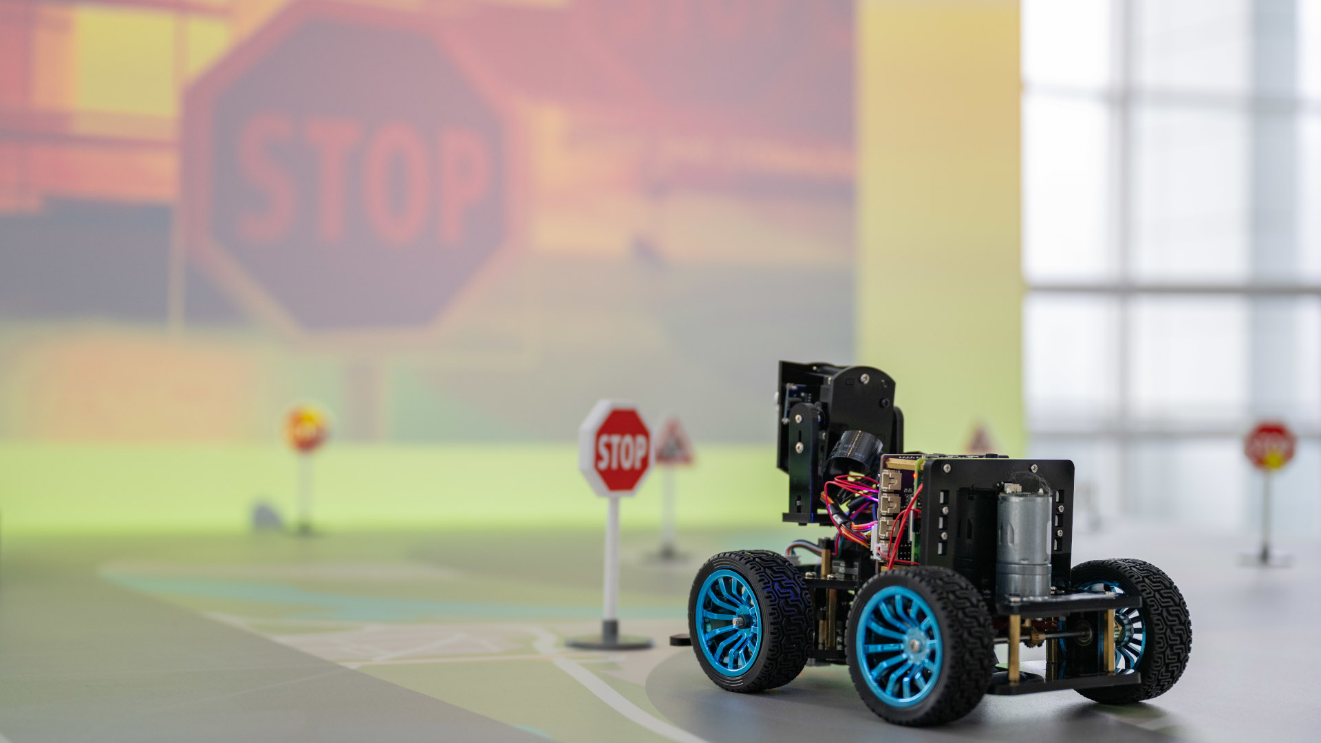 KI-gestütztes Kamerasystem zum Erkennen von Verkehrsschildern
