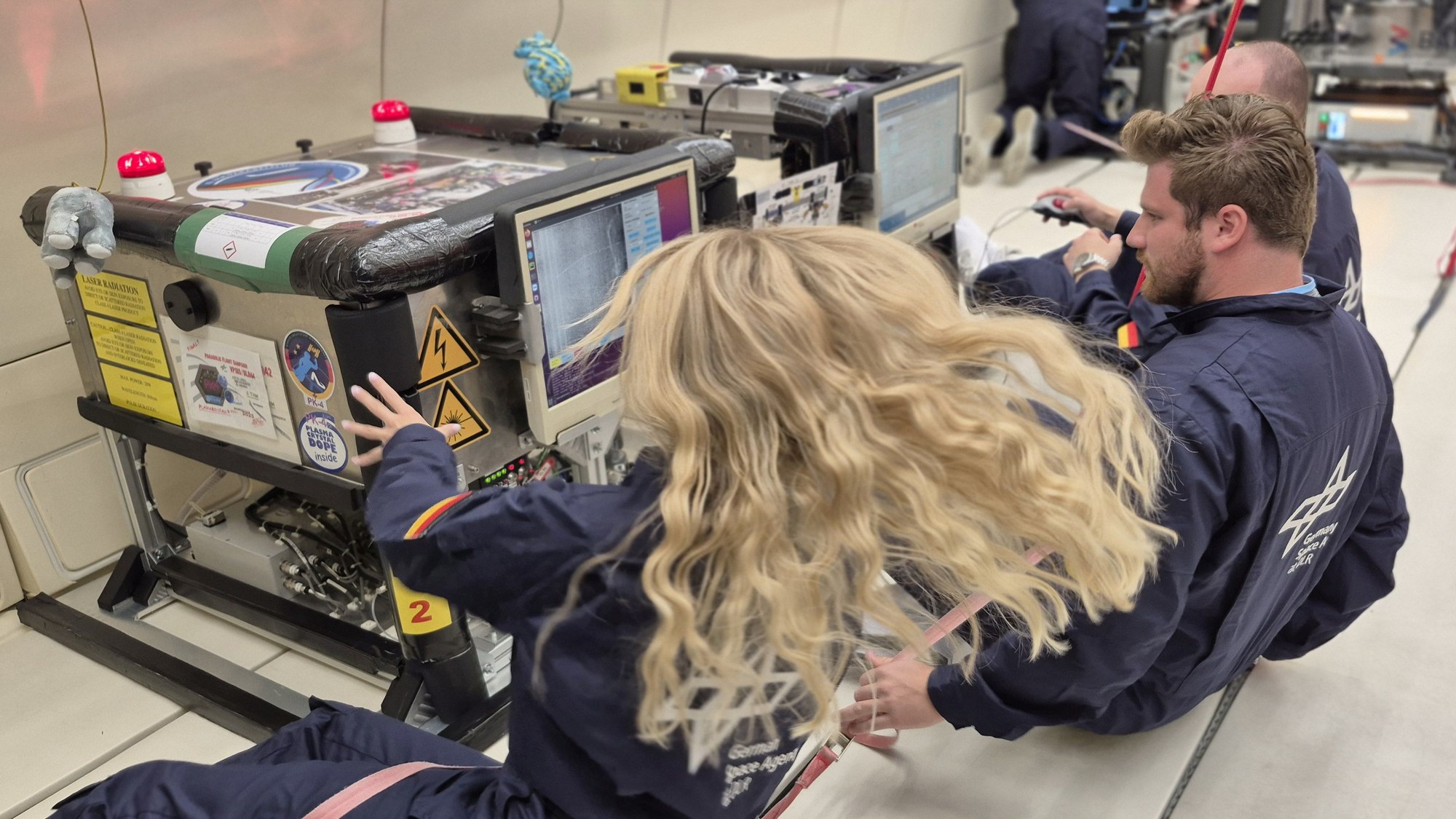 Experiment „Komplexe Plasmen und KI“ auf der 44. DLR-Parabelflugkampagne