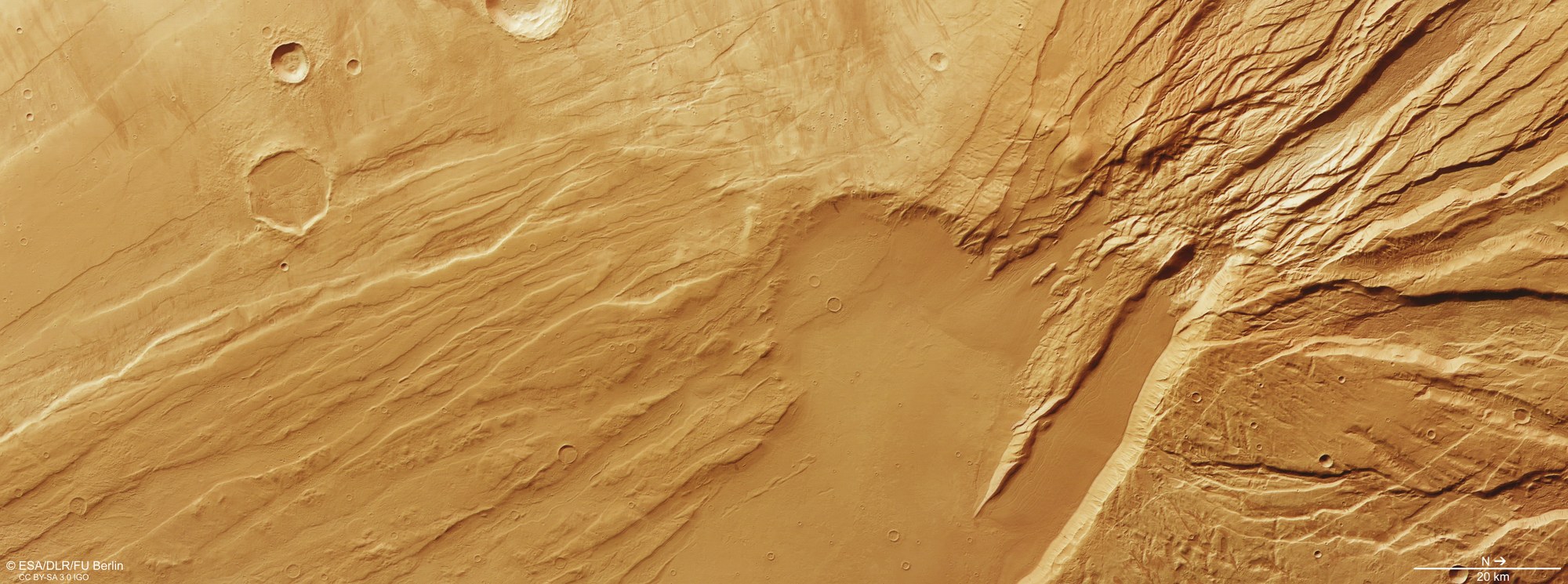 Das Bild zeigt die Region Acheron Fossae mit ihrer „Horst und Graben“-Landschaft.