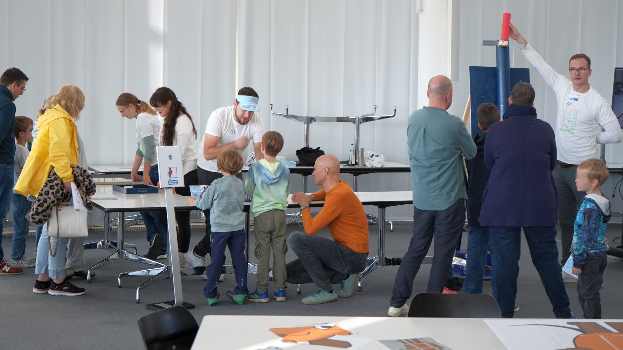 Kinder und Jugendliche bei den DLR-Quantenspielen