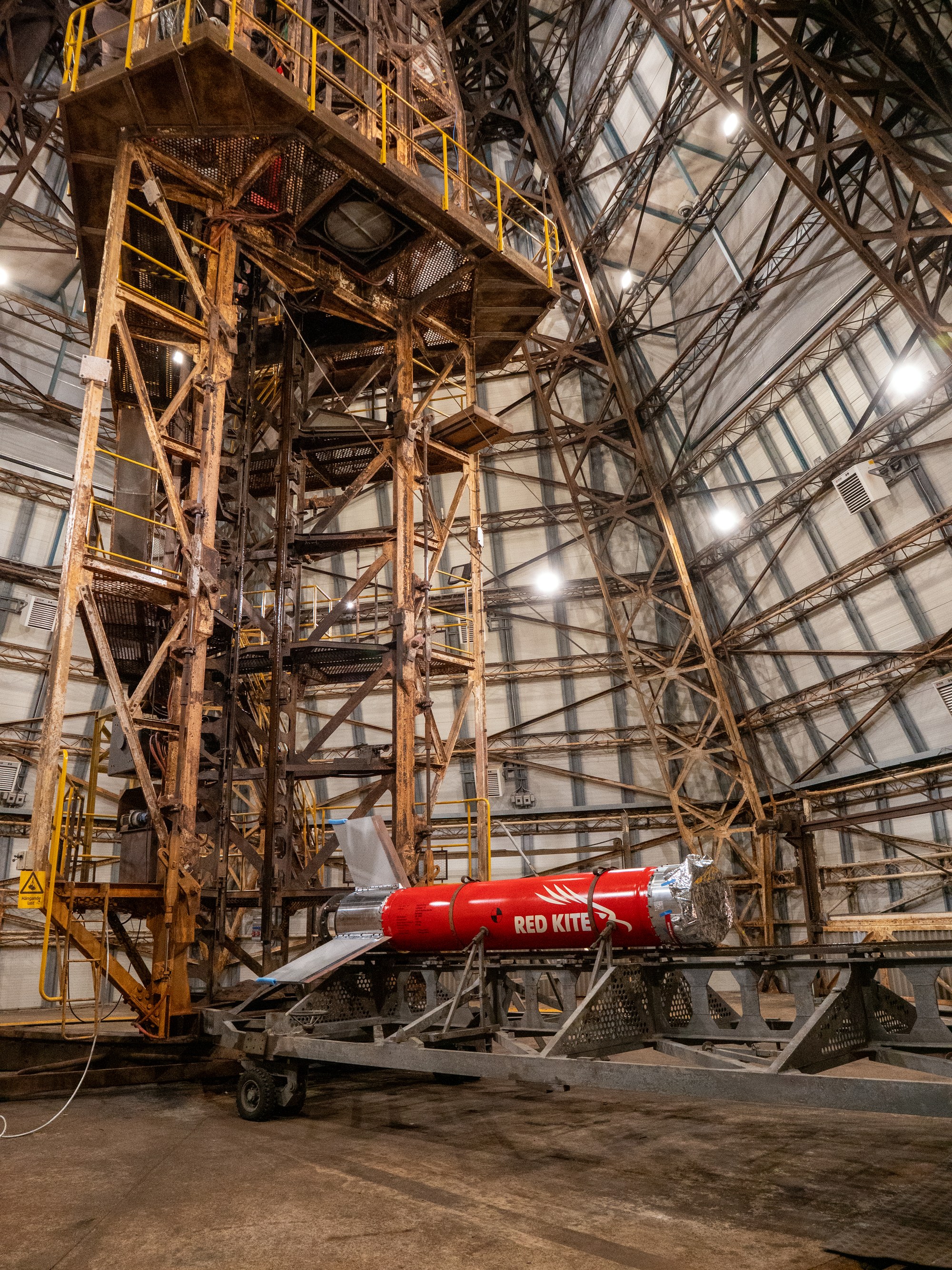 Montage des Motors in Startrampe