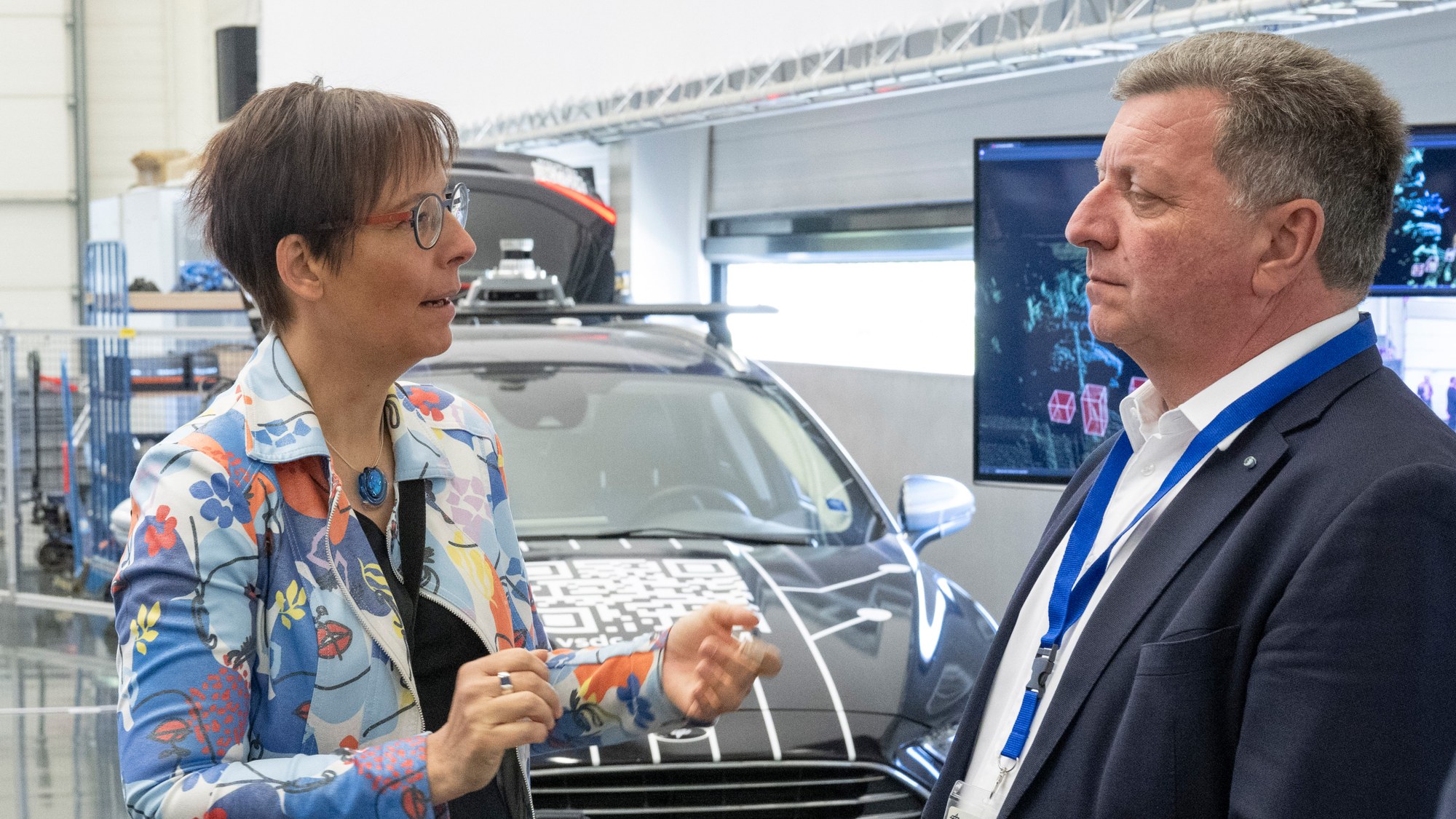 DLR-Bereichsvorständin im Gespräch mit bayerischem Verkehrsminister