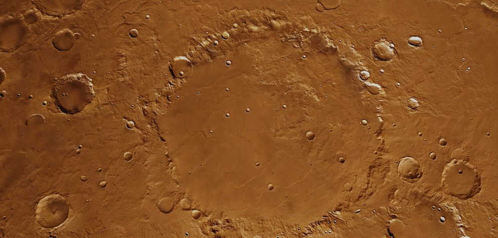 Video: Rundflug über den Flaugergues-Krater auf dem Mars