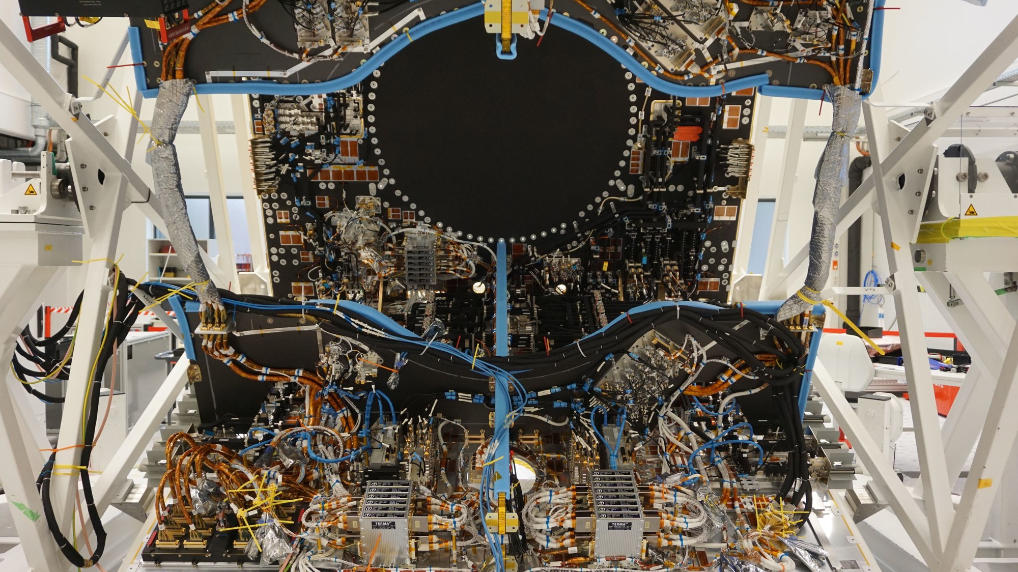 Die Nutzlast des Heinrich-Hertz-Satelliten