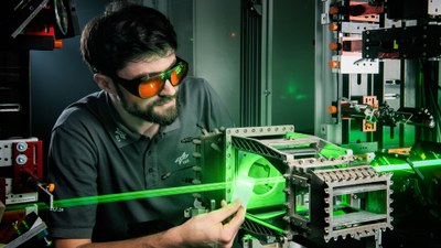 Das DLR-Institut für Antriebstechnik greift auf langjährige Erfahrung bei der Auslegung von Laser-optischen Messapparaturen im Bereich der Sondenkonstruktion und –fertigung, Konfektionierung von Faseroptikten sowie im Prototypenbau zurück.