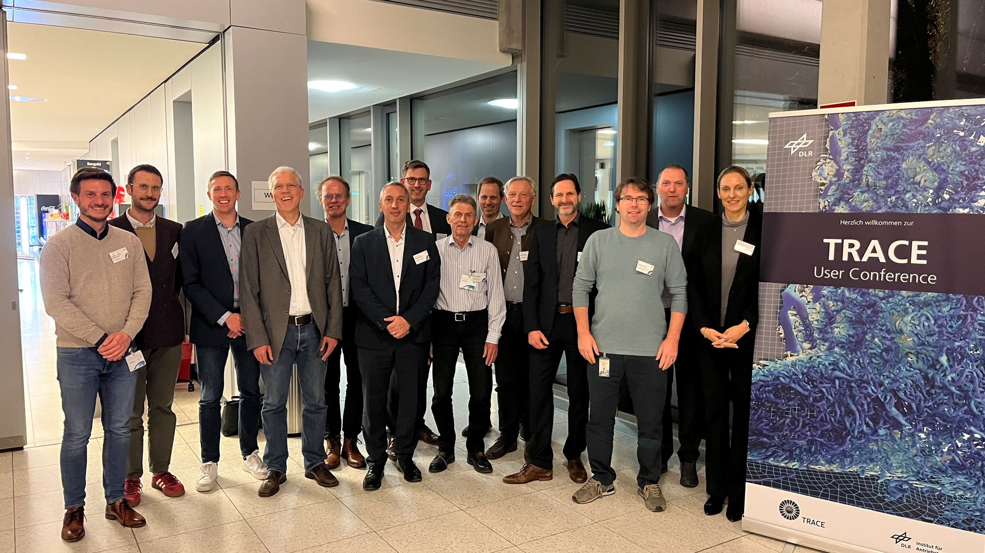 Das Jubiläum wurde bei einem gemeinsamen Abendessen mit den langjährigen Partnern und WegbegleiterInnen von TRACE gefeiert.