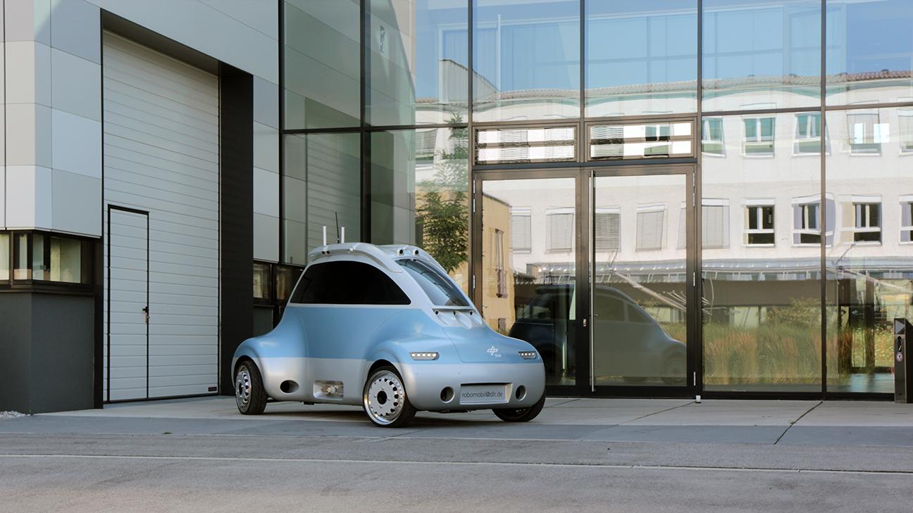 Elektrofahrzeug - das Robomobil des DLR