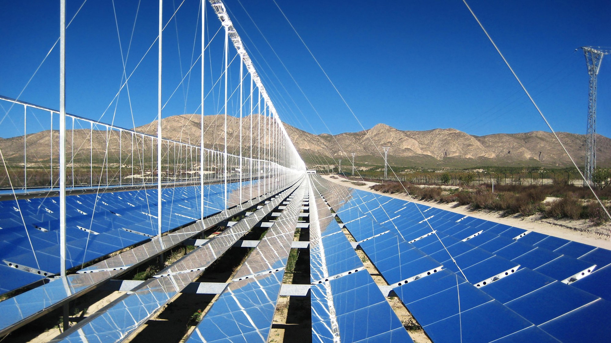 Das Fresnel-Solarfeld Puerto Errado in Calasparra, Südspanien