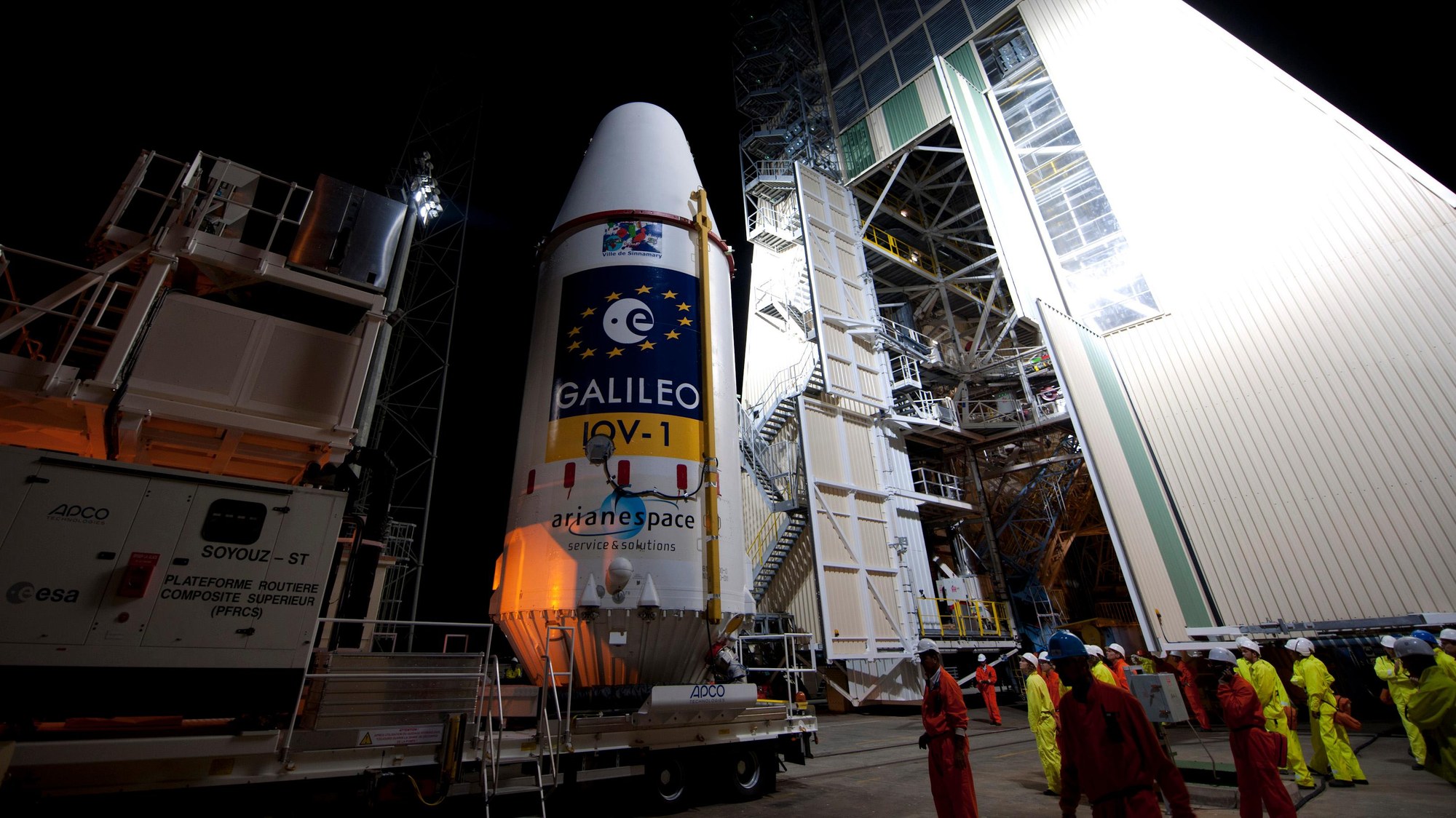 Transfer des obersten Raketenmoduls