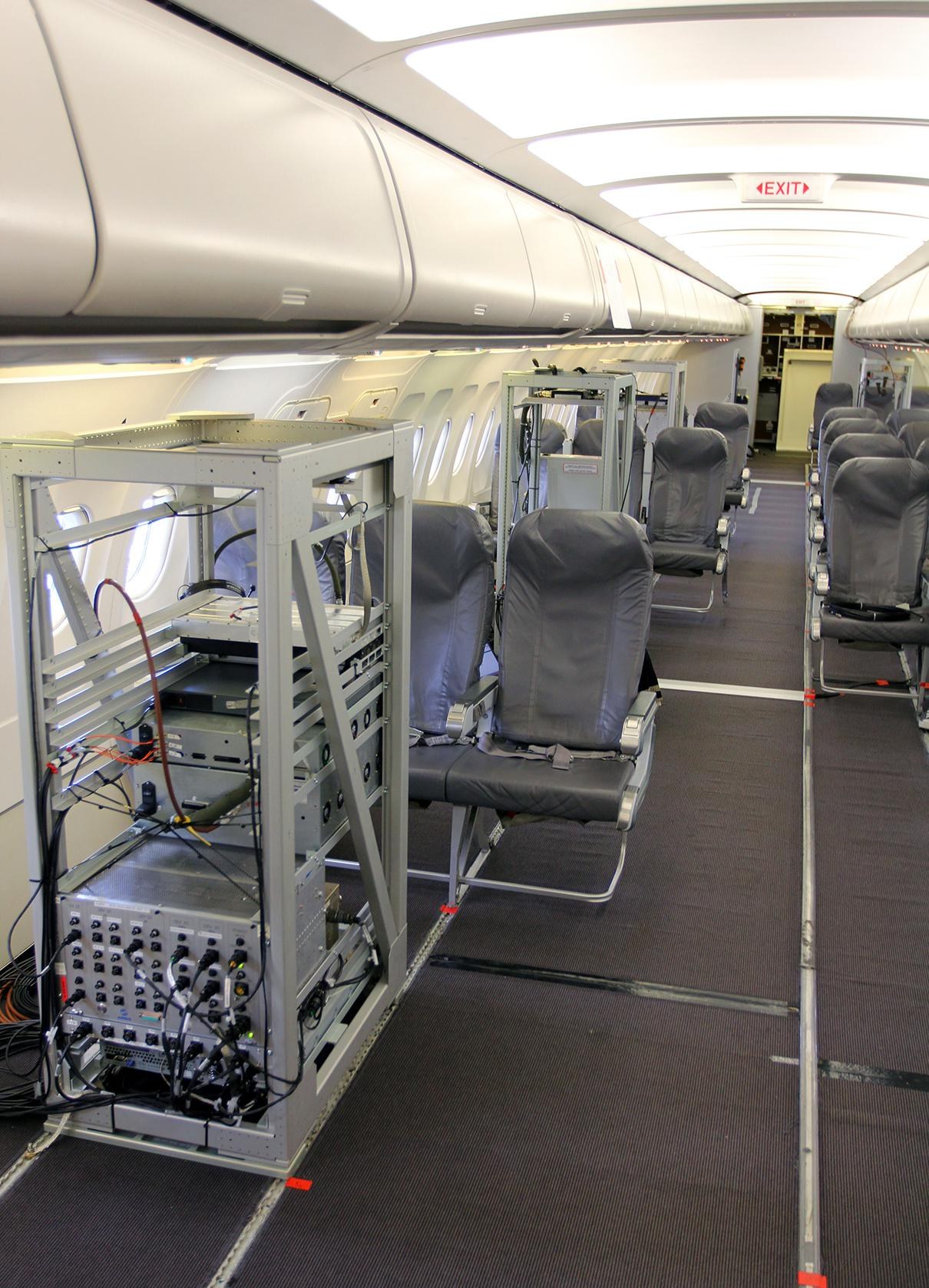 Instrumenteinheiten an Bord