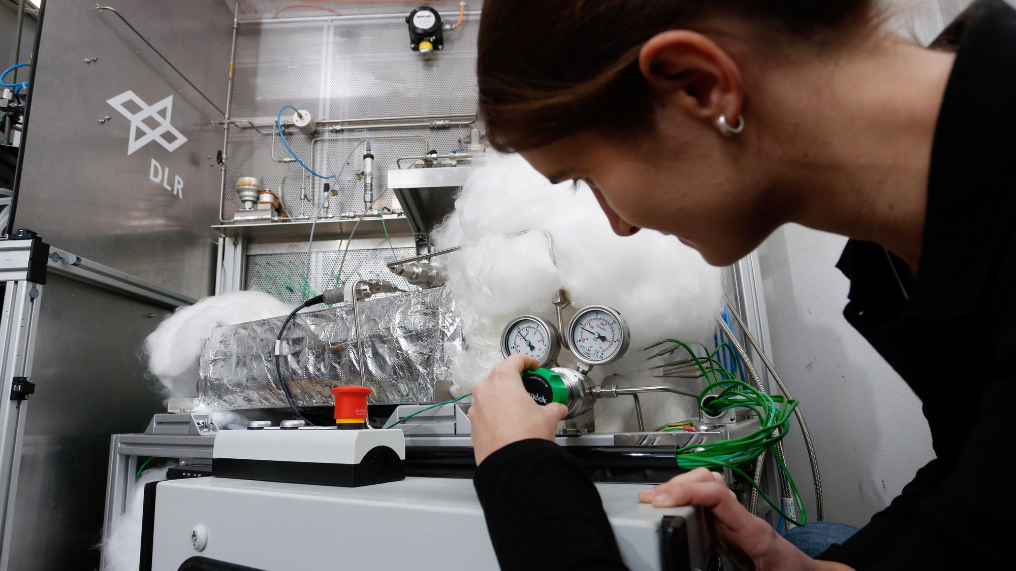 Versuchsanlage des Wasserstoff-Tanks beim DLR-Institut für Technische Thermodynamik in Stuttgart