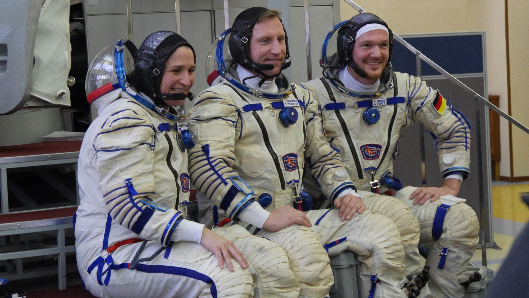 Bereit für die Mission: Crew der Expeditionen 56/57