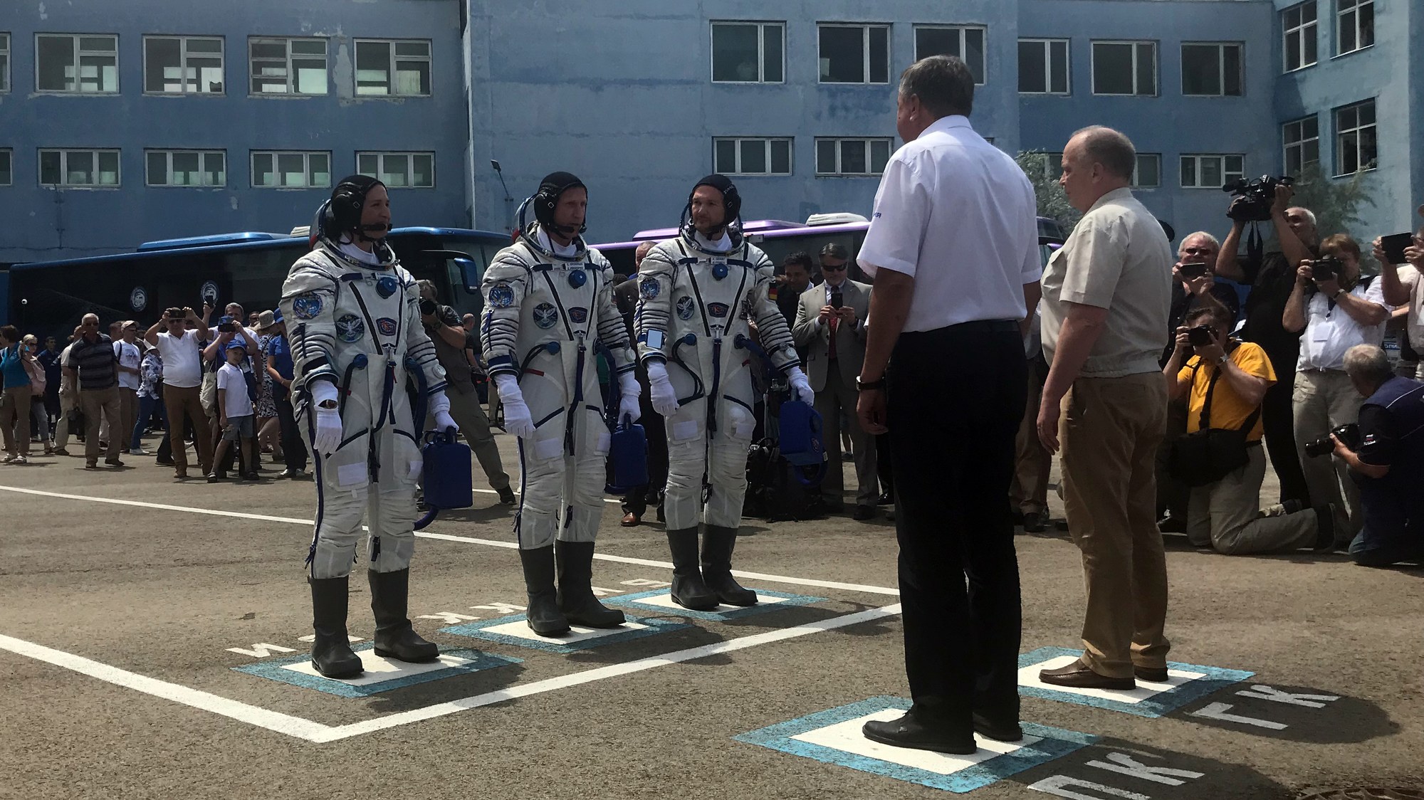 Crew erklärt sich bereit zu fliegen