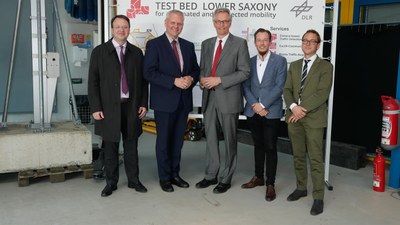 Prof. Dr. Frank Köster, Minister Björn Thümler, Prof. Dr. Karsten Lemmer, Axel Wodtke und Dr. Sebastian Huster