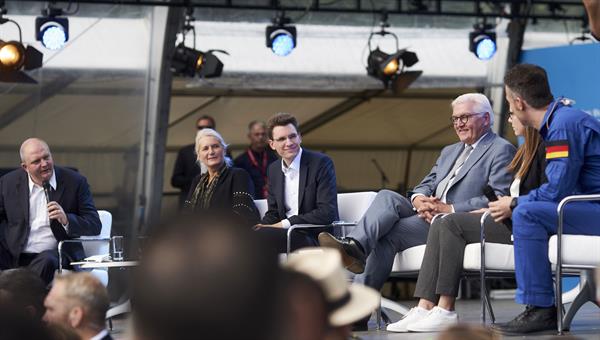 Prof. Ehrenfreund beim Bürgerfest des Bundespräsidenten
