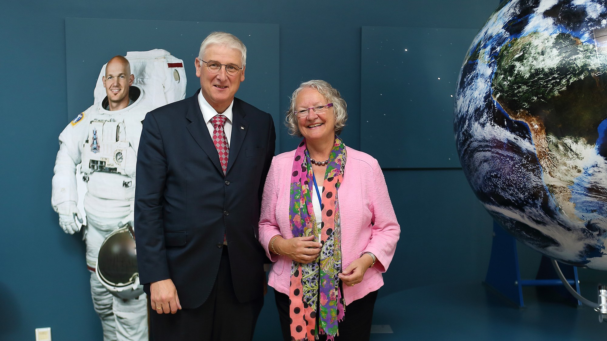 Prof. Hansjörg Dittus und Gesine Meißner