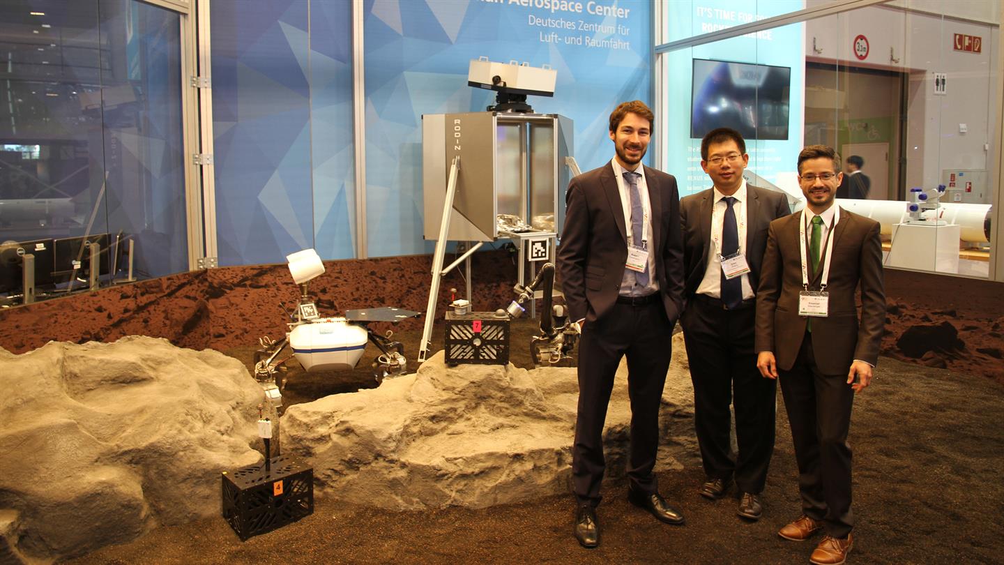 Mitarbeiter des Instituts für Kommunikation und Navigation