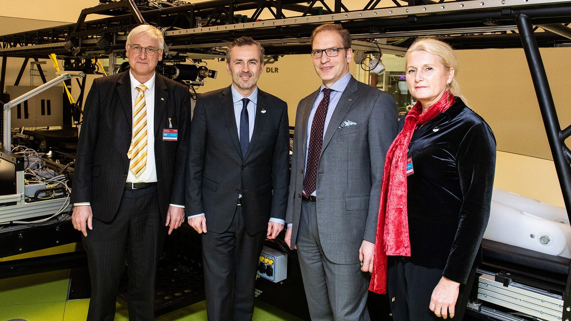 Prof. Dr. Hansjörg Dittus, Thomas Jarzombek, Prof. Dr. Jens Jordan und Prof. Dr. Pascale Ehrenfreund