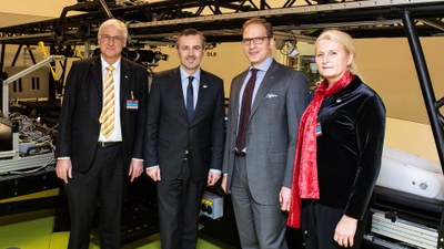 Prof. Dr. Hansjörg Dittus, Thomas Jarzombek, Prof. Dr. Jens Jordan und Prof. Dr. Pascale Ehrenfreund