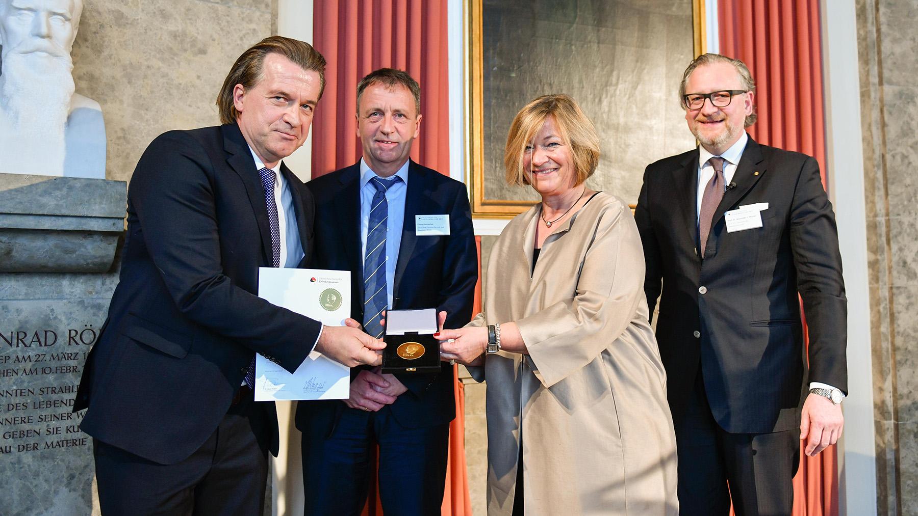 Anwendungszentrum erhält Dieselmedaille