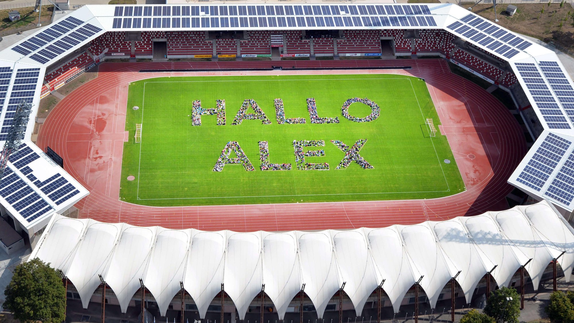 DLR_Raumfahrt_Show - Fotogruß an Alexander Gerst