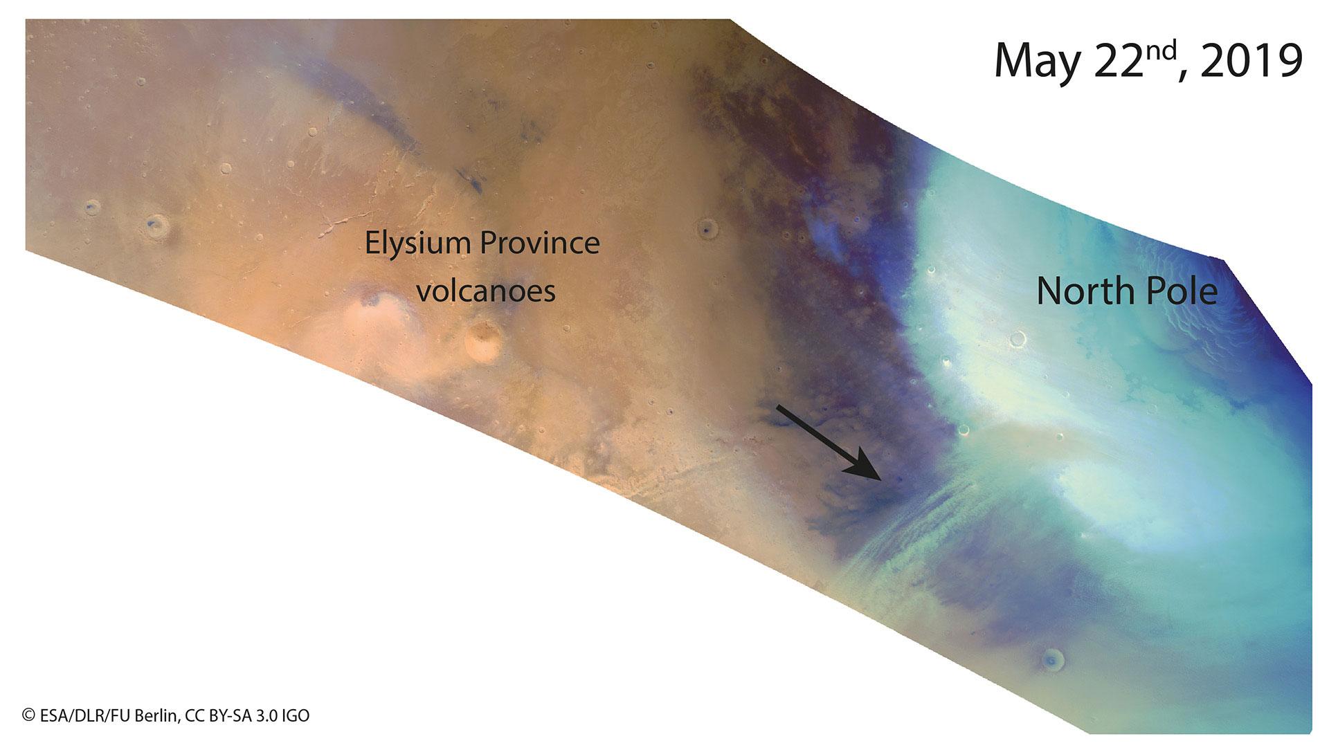 Staubsturm am Rand der Nordpoleiskappe des Mars