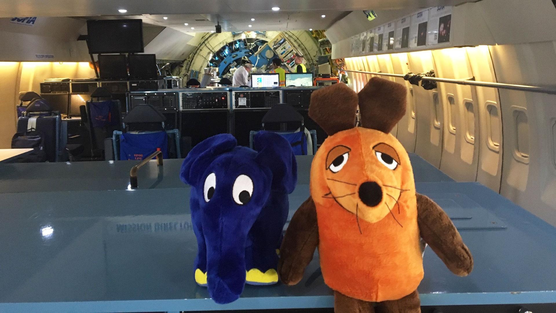 Maus und Elefant erforschen mit SOFIA den Weltraum