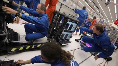 Stereoskopische Untersuchungen von staubigen Plasmen in Schwerelosigkeit