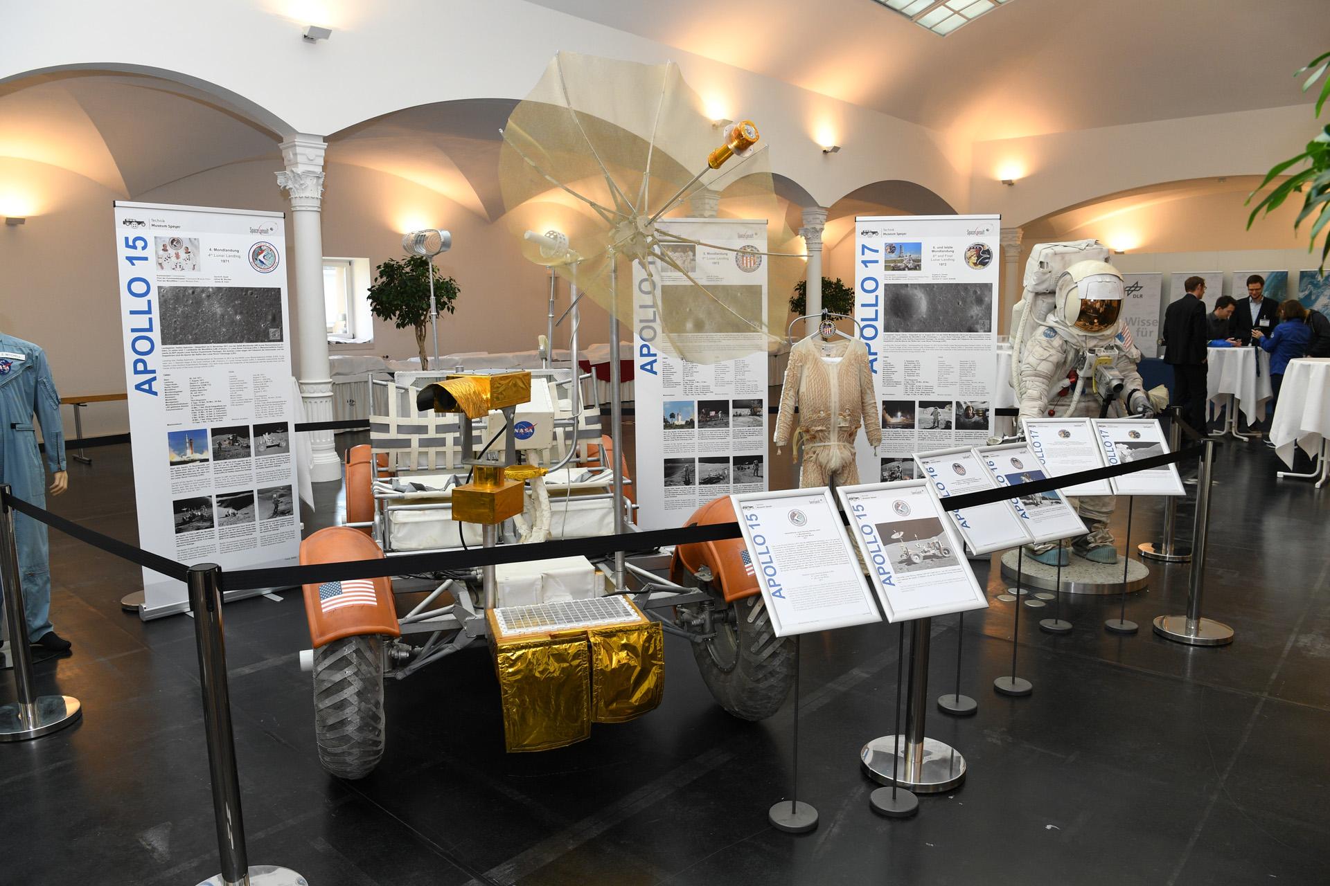 Apollo-Ausstellung bei der Raumfahrtkonferenz 2019