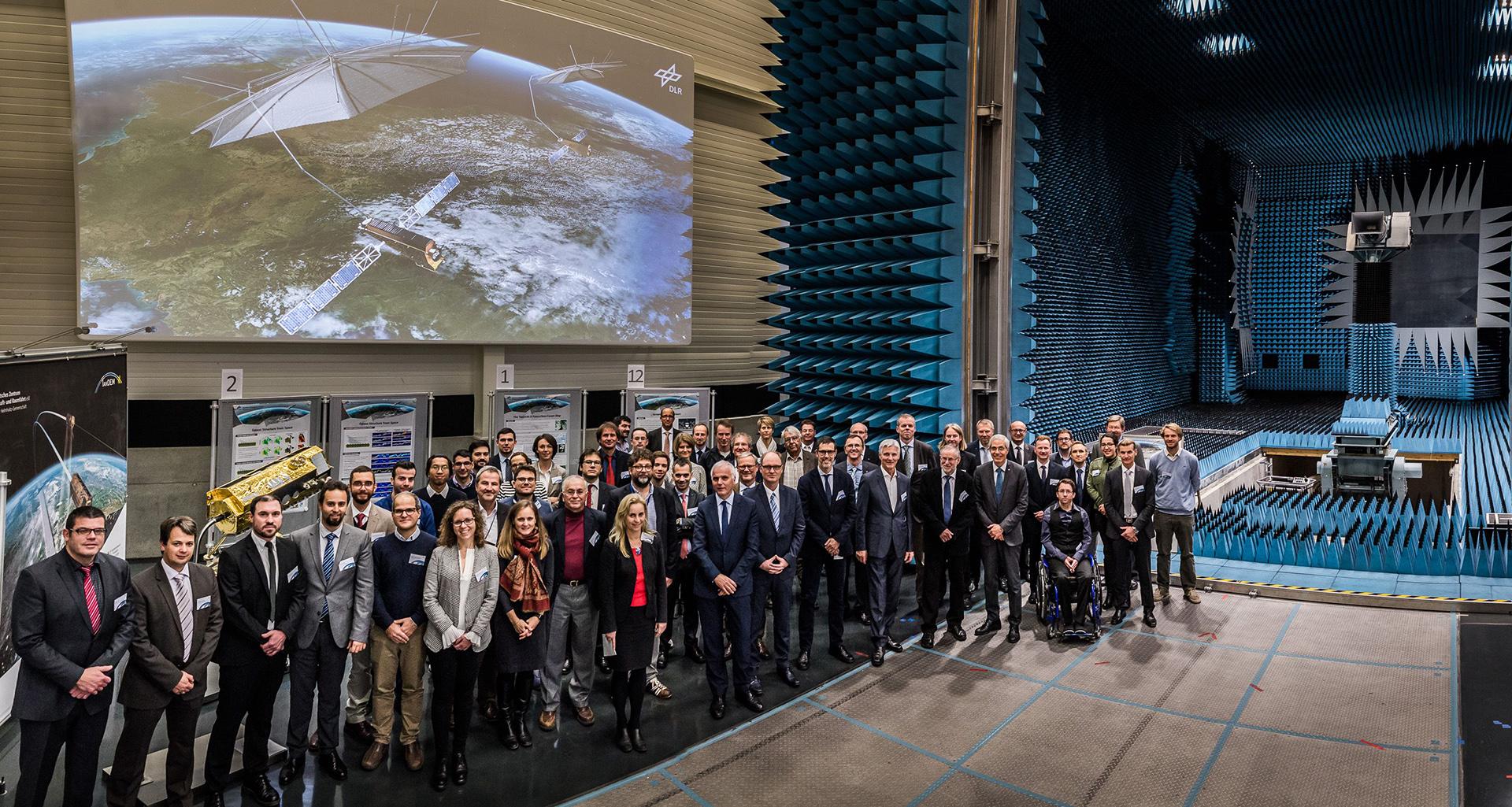 Gruppenfoto der Mitarbeiter im TechLab