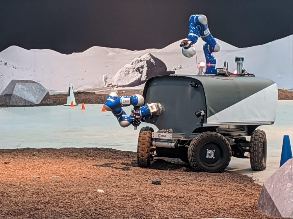 Video: Analog-1 Interact Rover im Betrieb