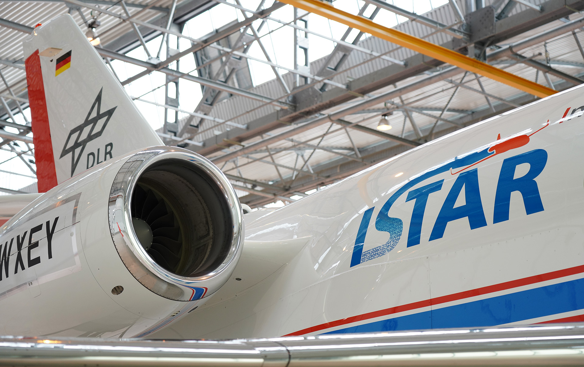 Forschungsflugzeug ISTAR (In-flight Systems & Technology Airborne Research)