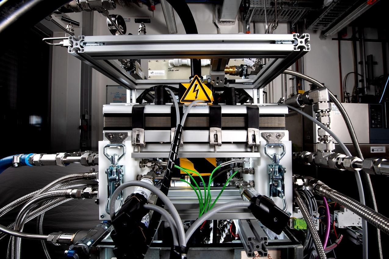 Wasserstoff-Brennstoffzelle im Labor des DLR-Instituts für Technische Thermodynamik