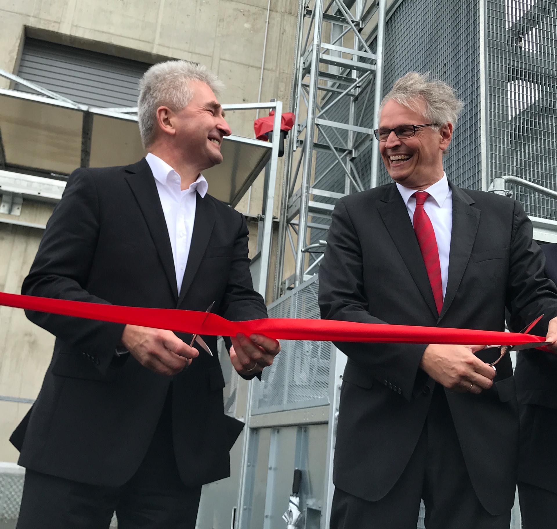 Feierliche Einweihung des Multifokusturms